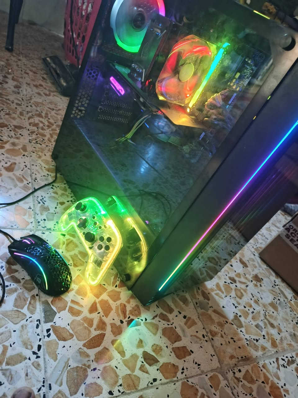 كيس Gaming للبيع – نظافة 100%

msi  GeForce GTX 1660 SUPER 6GB 
الكرت ما مفتوح rgb
i5 9400f

RAM: 8GB DDR4 3200MHz RGB

 Motherboard: MSI – MS-7C67

SSD: 512GB

PSU: Cooler Master 500W

🔹 CASE: 3فانات RGB Gaming Case – ألوان متعددة وتتحكم بيها من الأزرار 🌈

✅ الجهاز استخدام قليل ونظيف

✅ الكرت ما مفتوح
سعر 475الف وبي مجال حك جيه فقط 

📍 توصيل متوفر لجميع محافظات  أو تجي تاخذه مكاني ميسان عماره

📱 واتساب: ***********

💬 أو تواصل خاص
