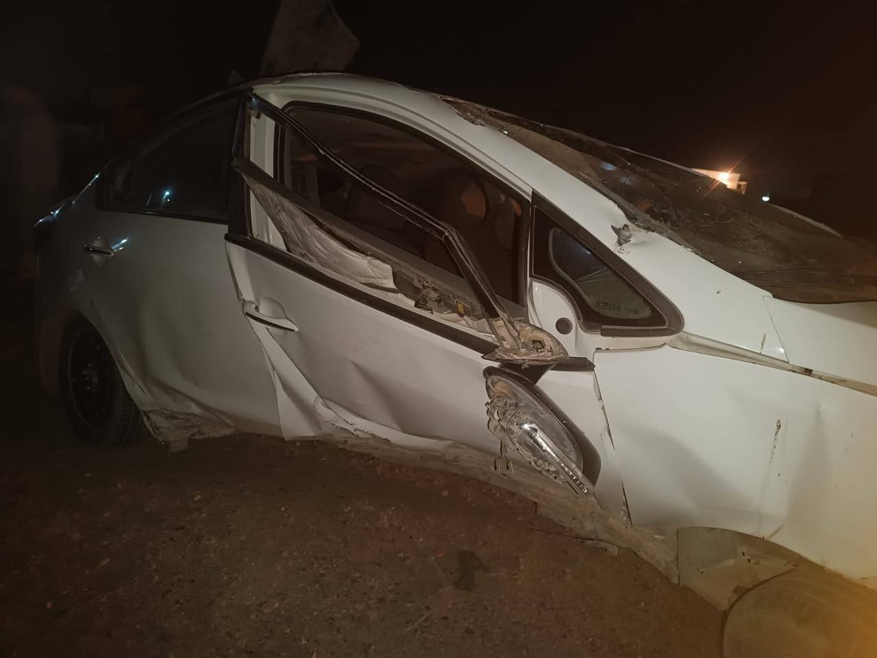 سيراتو ٢٠١٧ 
ع ضررها 
رقم اربيل الدولي 
محرك ٢٠٠٠ دوش 
سابقا مكفولة 
شراي اتصل
***********
