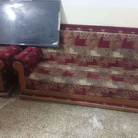 تخم • ٥ قطع • نضيف
