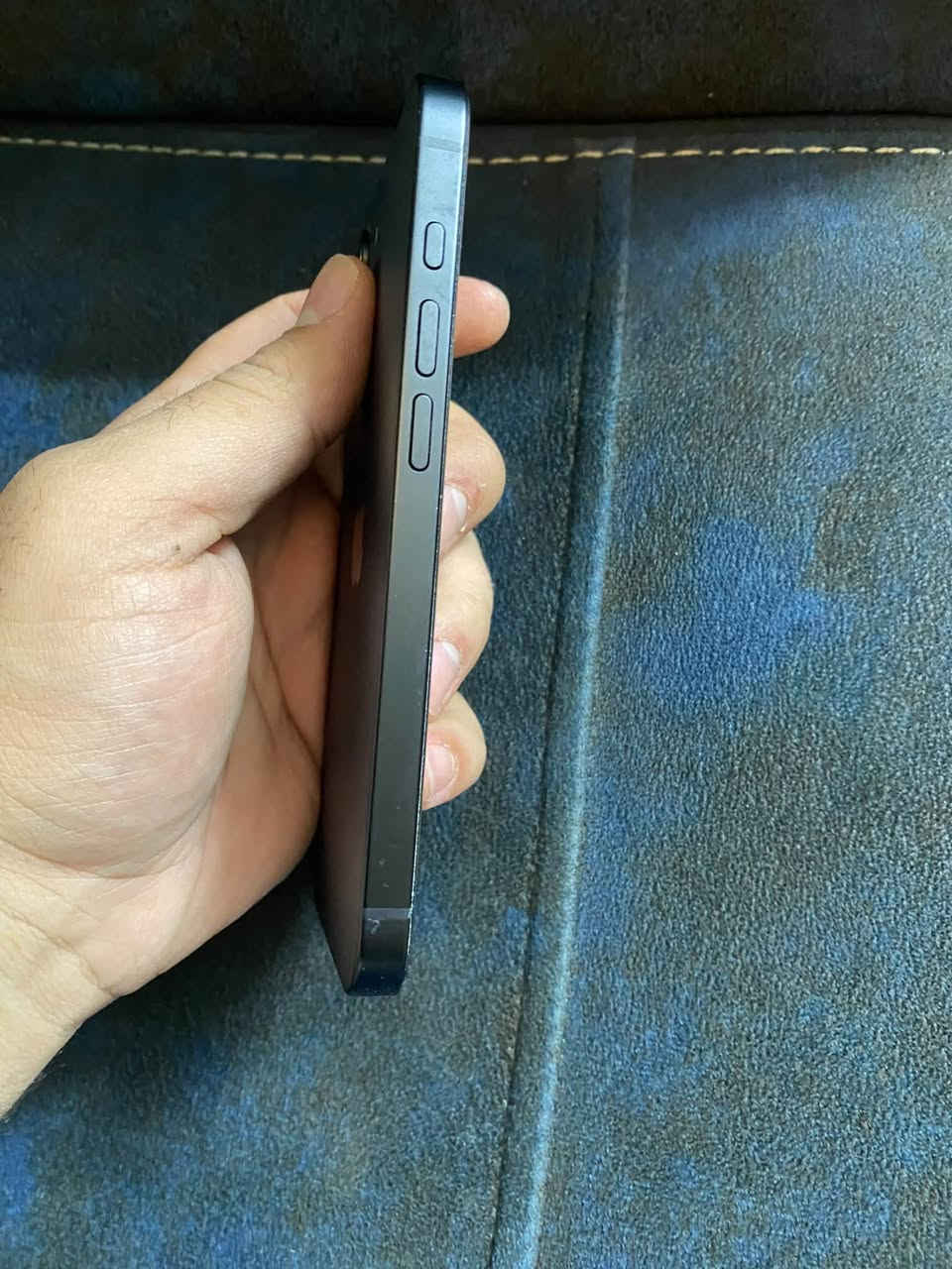 Iphone 16e للبيع
الذاكرة : 128GB
البطارية : 96
المنشأ : امريكي
السعر : 500,000
للتواصل : ***********
الملحقات و الباكيت الاصلي متوفر

نص مكتوب في الصور:
- 5:37 33 Battery Health Battery Health Normal This iPhone battery is performing as expected. About Battery & Warranty... Maximum Capacity 96% This is a measure of battery capacity relative to when it was new. Lower capacity may result in fewer hours of usage between charges. Cycle Count 306 This is the number of times iPhone has used your battery's capacity. Learn more... Manufacture Date November 2024 First Use July 2025