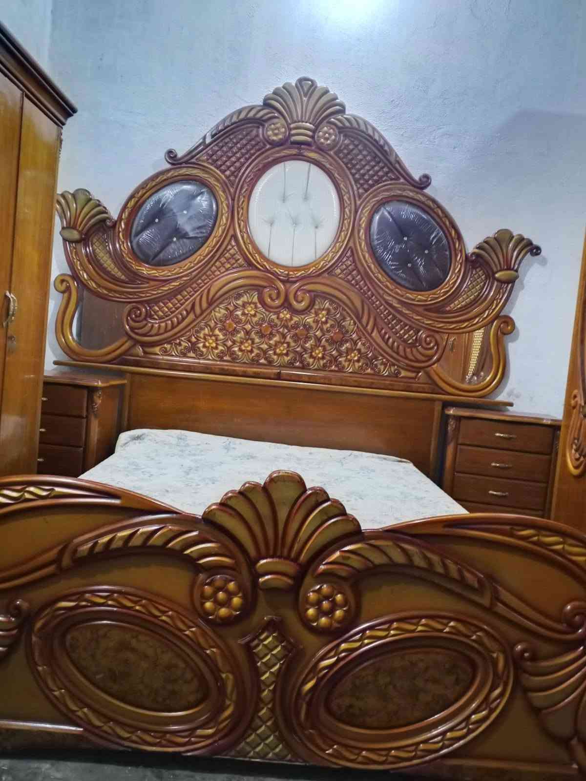 650غرفه ست ابواب مال عرسان صاج بغداد الحسينيه مال الراشديه وعندي توصيل ***********
