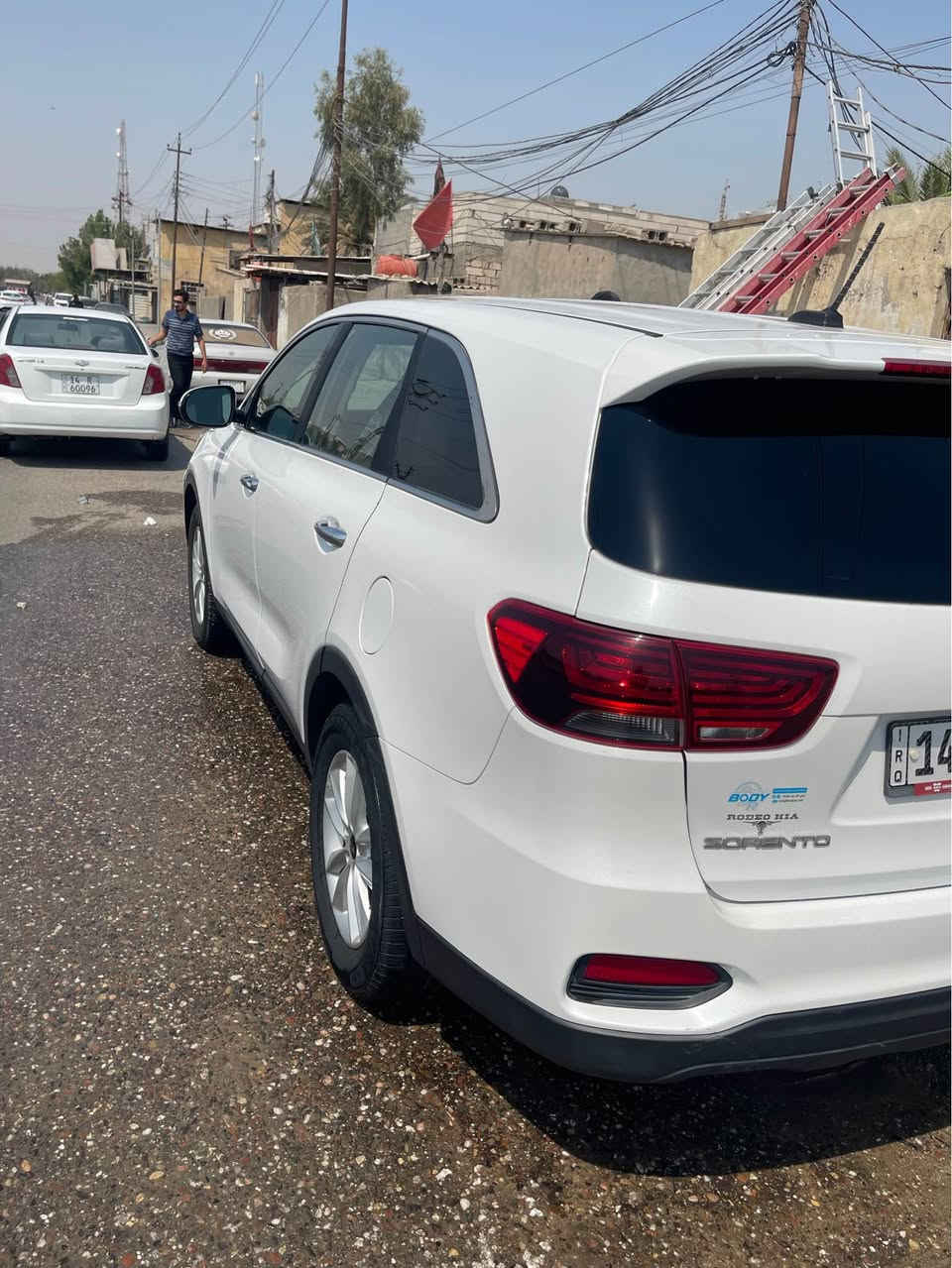 كيا سورنتو 2020 وارد امريكي سياره حلوه ومرتبه وجاهزه من كلشي تبريد كير مكينه حداده كله جاهز سياره ضربتها خفيفه كلش بخشم البنيد ومصلح نفسه دون دواخل ولا ايرباك رايدها ب١٩٠ وبيها مجال للشراي للاستفسار اكثر :*********** البصرة, العراق
