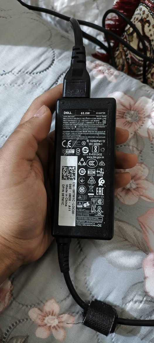#للجميع
ديل جيل العاشر 5410

💻 المواصفات الداخلية:

المعالج: Intel Core i5

الرام: 8 جيجابايت

الهارد: SSD 256 GB (سريع جداً بالتشغيل وفتح البرامج)

كارت الشاشة: داخلي 4 كيكا

مكاني كركوك ***********

للبيع 250قفل مو شراي لا تعلق
