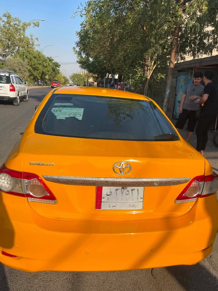 تويوتا كورولا موديل 9
كيرها موديل 13 و محركها 19 حجمة 1800
السيارة وارد امريكي 
ضررها قطعة وحدة 
منظومة غاز  حكومي و ليس اهلي وبيها كارد غاز
للأتصال 
مشروع وطني يعني شرط التحويل وراعيها الرسمي كركوك
السيارة محدثة لحد موديل 13
***********

