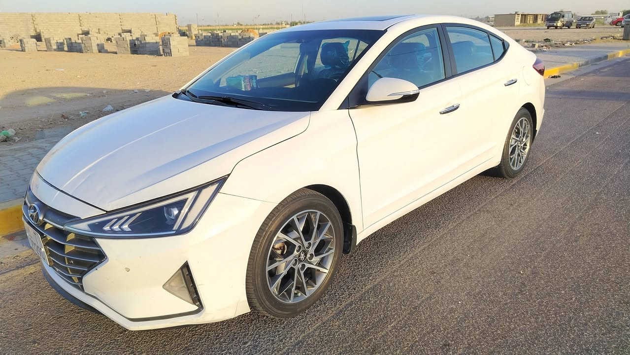النترا ٢٠١٩ خليجي بغداد بأسمي ماشيه ١٠٩ فول مواصفات كير ومحرك شركه برغي مامفتوح بيها دشبول صاج شاشه لايت زنون كشانه جلد مري شفط ترحيب عند الاقتراب كير اي تي  تبريد ثلج بيها بارد بكصة البنيد وبيها رصعتين بالقماره وبيها دوسه صبغ السيارة صارلها سنه ونص عندي جاهزه ماتصرف عليه الف دينار تخم تاير صدر جديد مكاني بغداد ابو غريب سعرها ١٣٨ 
***********
