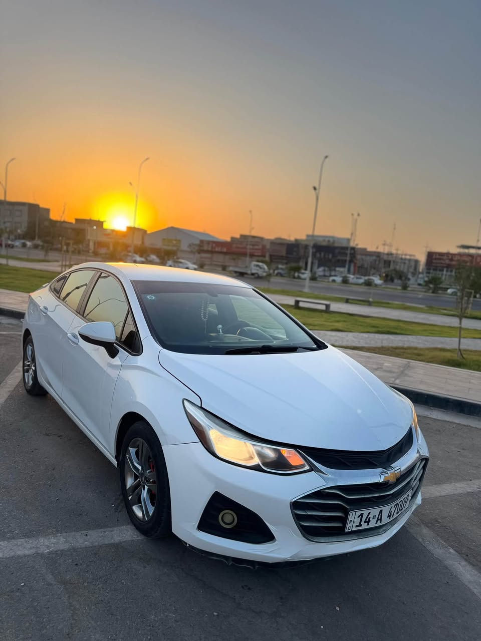 كروز 2019 LS
بدون ايرباك
محرك 1400 تيربو 
 وارد أمريكي ضربه خفيفه المدگر الايسر مبدل
 شواصي و لغود كفاله من الظربه
 تبريد تدفئه 
 الكير و المحرك كفاله
حداديه جديده صار شهر من شديتها
تخم تايرات جدد 
  شاشه لمس كبيره 
ابل كاربلي 
مانع انزلاق  
اوتو ستوب
 حساس ضغط الإطارات 
ABS
كل مواصفات ال LS 
رقم بصره حره بسمي
سعر90 وبيه مجال قليل او مراوس بنيسان سني
***********
