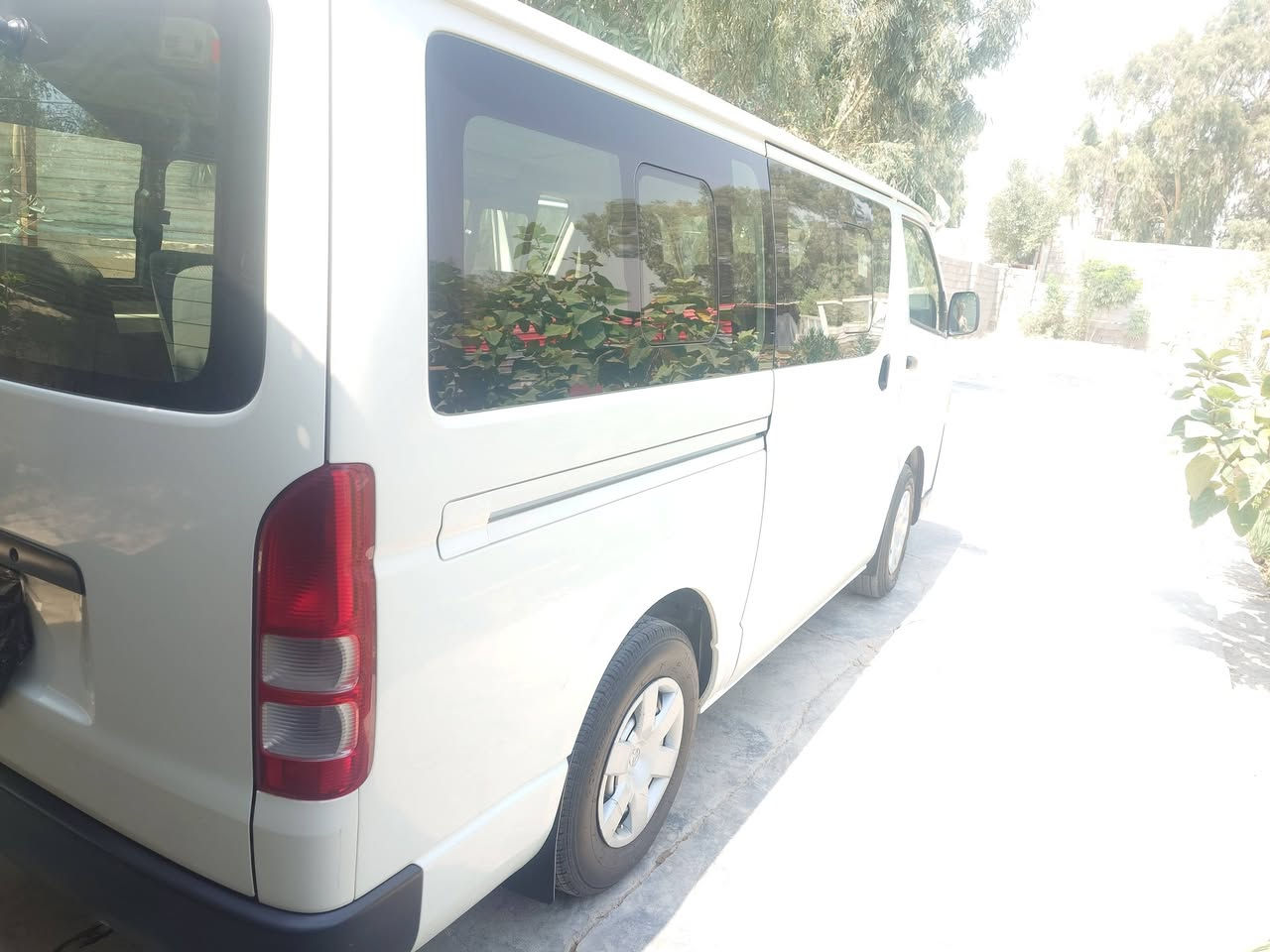 سيارة تيوتا هايسة زعرة 
معا خط طلاب للبيع ، بغداد /ابوغريب 
سنوية باسمي ،سيارة حرة ، موديل 2018
.......
رقم الهاتف :***********
واتساب :***********
