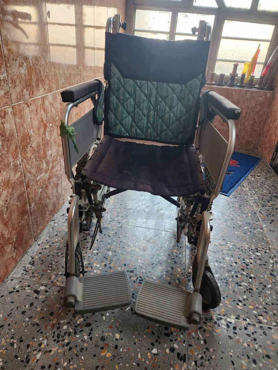 للبيع٠٠للبيع ٠٠عربانه باله ياباني نظيفه جدا تحتوي ع كير يدوي السعر (١٢٥) الف الشراي الاتصال ع الرقم ***********
