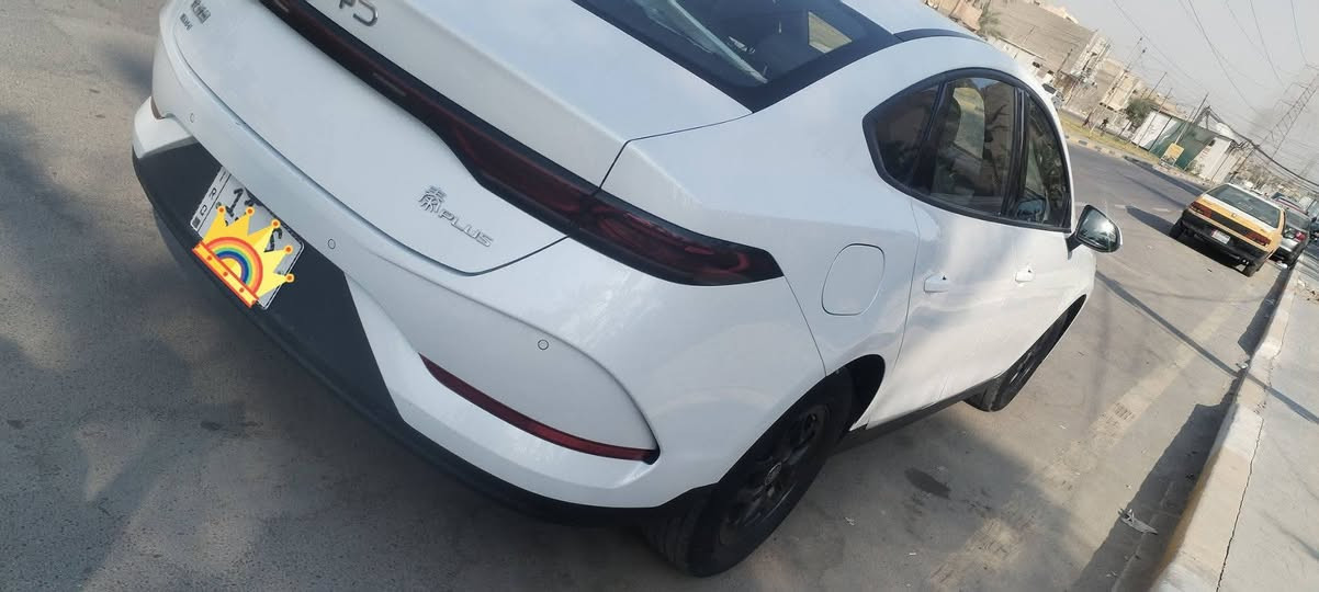 سلام عليكم للبيع السياره byd qin plus ماشيه على المحرك 16
وعلى البطاريه 7 يعني الممشى الكلي 24
سياره نظيفه الداخل زيتوني رقم بغداد بأسمي ابيع شرط التحويل مبدل بيها طابوكه جديده يعني محرك جديد وخير. من الله بيها ملاحظات موجوده بالفيديو مع الصور
السعر 18.500 وبيها مجال بسيط
التواصل على الرقم *********** بي واتس ممتواجد على الفيس
