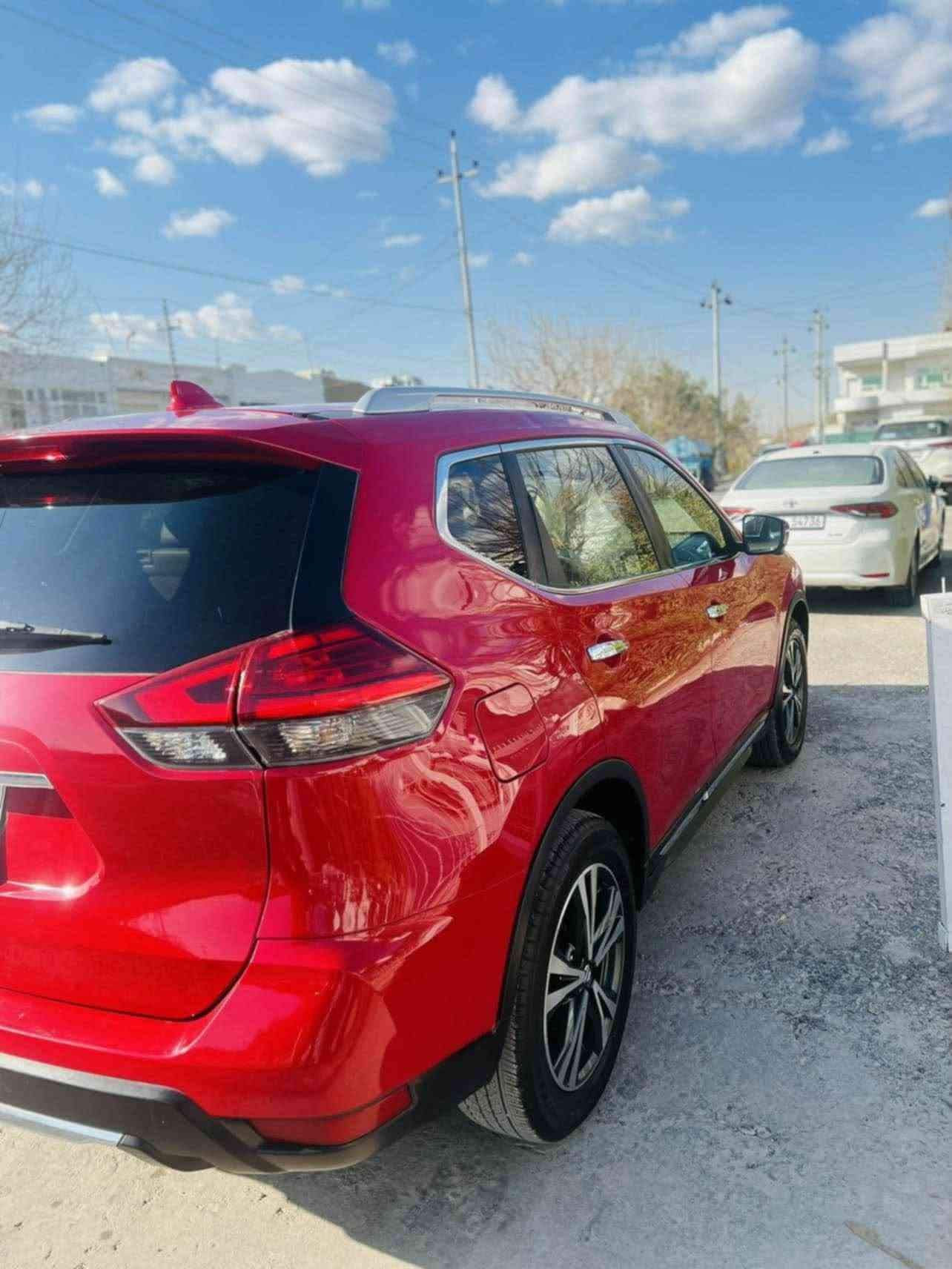 🔴 NISSAN X-TRAIL 2018
فول مواصفات - بانوراما

المواصفات:

1️⃣ بانوراما
2️⃣ دبل اكسل4*4
3️⃣ 3 نظام قيادة
4️⃣ رادار امامي
5️⃣ رادار خلفي
6️⃣ رادار مرايا (نقطة عمياء)
7️⃣ صندوق شفط كهربائي
8️⃣ كشنات تدفئة
9️⃣ ستيرن تدفئة
🔟 داخل اسفر جلد خمس كاميرات هوايه بي موسفات

حالة السيارة:

🔹 موديل: 2018
🔹 ماشية: 130 الف
🔹 صبغ: 6 قطع صببوغ بدون ضربه قويه بچم وراء كبس ايرباك بص تكم قماره شبر باررد سياره خليجيه
🔹 
🔹 رقم: اربيل

السعر: 137 ورقة
المكان: اربيل

📞 ***********
📸 أربيل, العراق
