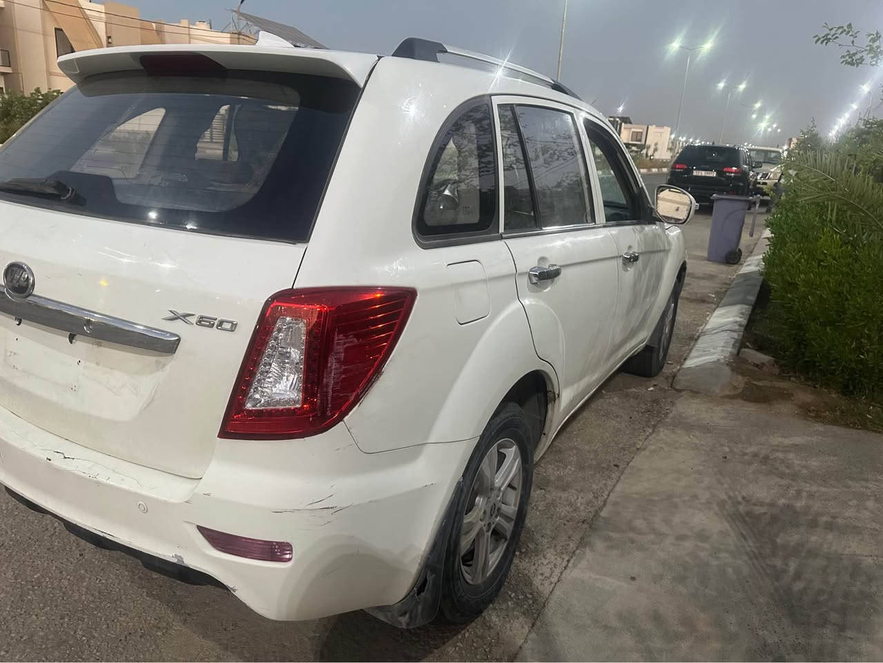 ليفان X60 صيني موديل ٢٠١٦ رقم بغداد اللون ابيض السعر ٤٥ وبيها مجال
*********** ناصرية, ذي قار
