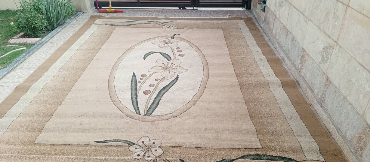 سجاد مافور • ٤ قطع • للبيع