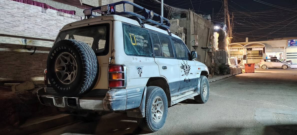 السلام عليكم متسيبوشي باجيرو مديل ٩٧رقم بغداد كير اتماتيك محرك بطة داخل حلو مسجل شاشة  تيرات انضاف السيارة جاهزة وياهة دعاميات بل جمطة وهواي غراض وياهة بسم جيرانة شرط علا مكاتبة مروري تحويل نفس اليوم بيهة سيبايا جبيرة السعر ٢٥ وعليهة ٦٠٠غرمات علا مشتري مكاني الزعفرانية ***********
