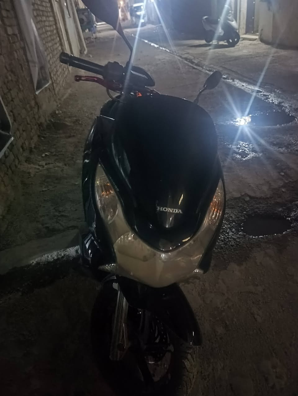 دراجه بي سي اكس الجيل الاول من اكلك رمبه رمبه اي نقص مابيهه معدل شلعه فول كهربائيات اي نقص مابيهه السعر مليون و150غفل لا اعاملك ولا تعاملني مستعجل على بيعتهه المكان بغداد شارع حيفا/***********
