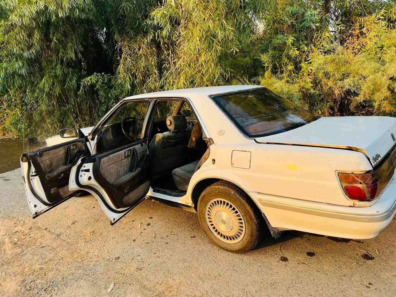 السلام عليكم سوبر هارتوب موديل 1990 محرك بطه 2400
رقم انبار بأسمي تخم تايرات جديد باتري جديد السياره حلوه ومابيهه نقص سعرهه 27 ورقه 
العنوان صلاح الدين قضاء الدجيل 
الرقم ***********
