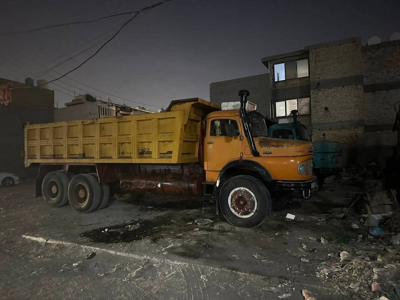 سياره البيع مكينه لا صرف و لا بخار كير 111 مجموعه جيف راس تريله و مطوله قماره بلاديه ***********/ ***********
