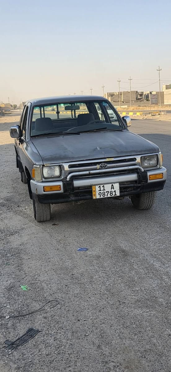 تويوتا
موديل 1992
رقم بغداد 
تحويل ثاني يوم 
كير محرك وصدر شرط سياره كامله مابيها أي نقص
تخم تاير 
تبريد ثلج 
سنويه جديده 
السعر 65 بيها مجال 
للأستفسار ***********
