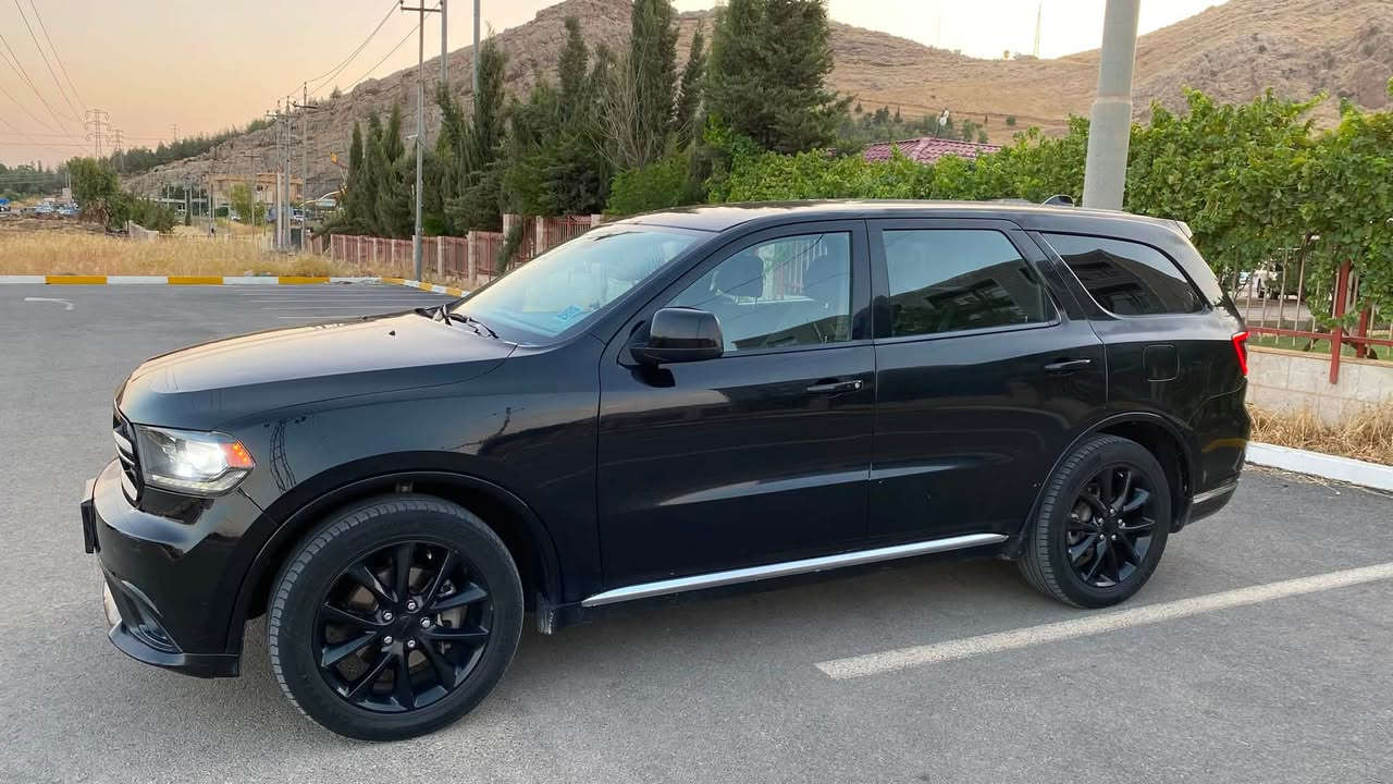 سڵاوی خوا لە هەموو لایەک
Dodge Durango 2018
مۆدیل 2018 فول مواسەفان تەنها سڵایت نیە
مەکینە 6 پستۆن 3.6 لیتر
مەکینە گێر تەبرید کارەبای هەمووی بەشەرت
ڕەقەم بەغدایە سەیارەکە بە شەرت نایفرۆشم
سەیارەکە ساغە 
بۆیاغ 3 پارچە سندوق لەگەڵ چەمەلەغی لەگەڵ دەرگای پێشەوەش تۆزێک بۆیاغ 
ئاوێنە کارەبای و ڕادارە 4 جام کارەبایە گێر تۆماتیک و عادیە ئەوتۆ ستارت ستۆپە تەبرید دەبڵ زۆنە
سعری 110 گەڵاو مەجالێکی برایانە
***********
