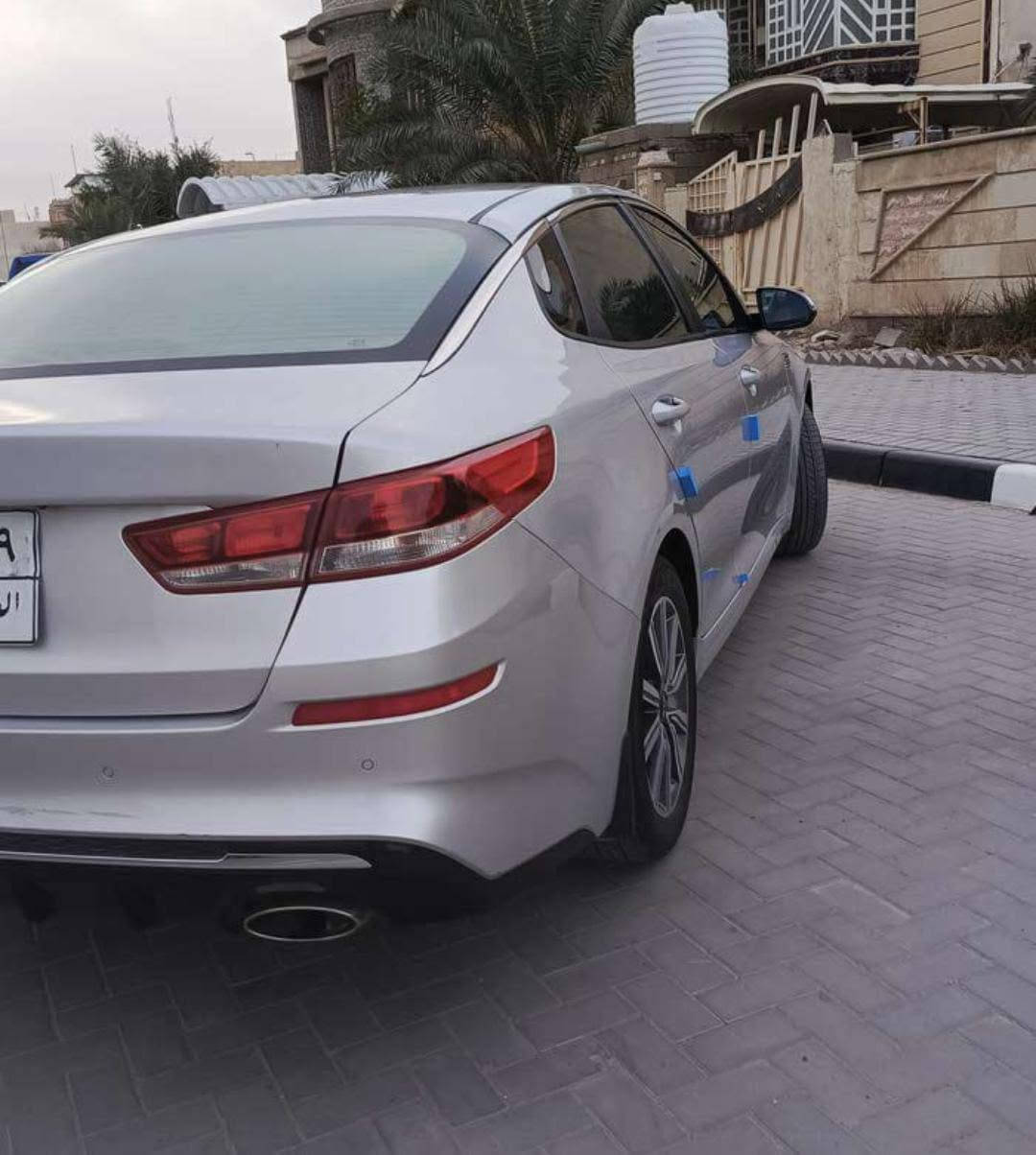 سلام عليكم اوبتيما للبيع خليجي موديل 19 جاهزه كفاله عامه ما عدى دعاميات وبارد بطرف البنيد سياره خير من الله حداديه تبريد كير محرك كلشي تمام رقم اربيل بسم شركه سنويه ما منتهيه 
مكانه بصره 
السعر163 وقابل التفاوض 
سياره جديده وجاهزه
للاستفسار
***********
