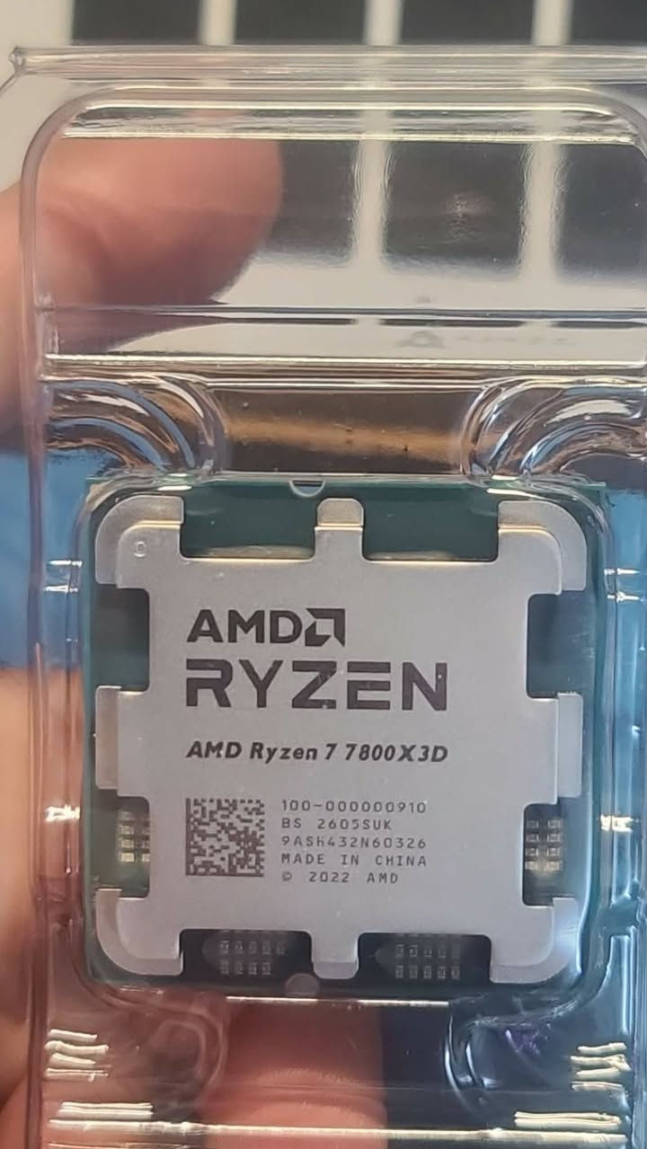 R7 7800X3D • B650M GAMING PLUS • جدد