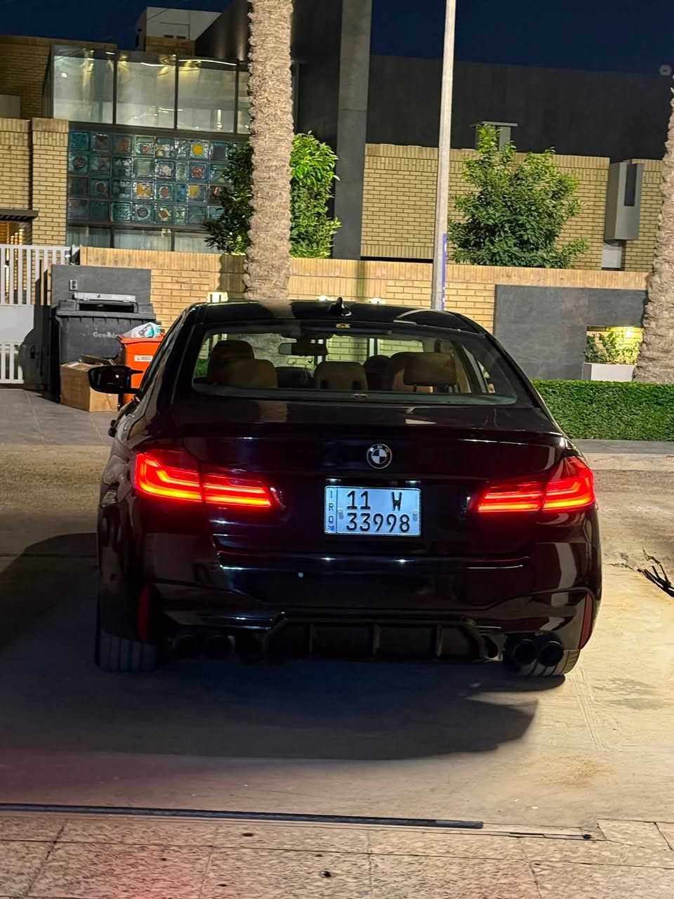 السلام عليكم للبيع bmw 530i 2020 وكالة
العروش

وكاله عروش

السياره بيها حادث جاملغ وحافه بنيد جاملغ راجع بارد وبنيد مبدل وكاله اصلي 

بدون ايرباكات

ماشيه ٨٧الف كيلو متر

عليها دعاميات m5

داون بايب +شوته رياضيه +دبات اكزوز رياضيه كل غراضها الاصليه موجودة

مكينه مفتوحه

كير كفاله

***********
