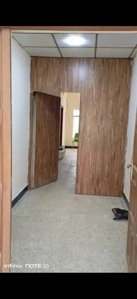 القبله حي الجامعة • ٤ غرف • كراج وحديقة