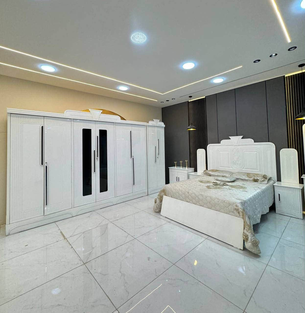 السعر // ٩٥٠فقط مع شركه زين العابدين  لاثاث😍
  رقم الواتساب wa.me/***********

🔅تفاصيل الغرفة المرمري  ....

 خارج ٤ملم ام دي اف 🔺
وداخل معاكس ٣ملم 
صبغ حراري  درجة اولى 

عدد القطع  ٧ قطع 😍
🔺1 //جرباية  قياس  ١٦٠ × ٢٠٠ 
🔺//ميز جانبي ايسر قياس ٥٠
🔺2// وميز  جانبي  قياس ٥٠
🔺3// زاوية ارتفاع مترين عرض ٨٠
🔺4// وميز بلازمه  
🔺5//وميز مراية ارتفاع مترين عرض ١٢٠
🔺6// وكنتور ٦ باب  ارتفاع مترين و١٥ طول ٣ متر و١٥

القطعه الثامنة حسب الطلب شازلون
سعرها ٥٠ الف ❤️

(توصيل مجاني مركز بغداد )
التوصيل يشمل الشد مجاني 🔥
(اطراف ٥٠)
باقي المحافضات حسب البعد
انتباها انتباها⁉️⁉️ودخلون معانا في مسابقه في نهايه شهر الفائز يستلم قيمه ماديه (٥٠٠)الف❤️🩷
⁠#غرف_نوم #أثاث_عراقي #غرف_نوم_تركية #تجهيز_عرسان⁠.
