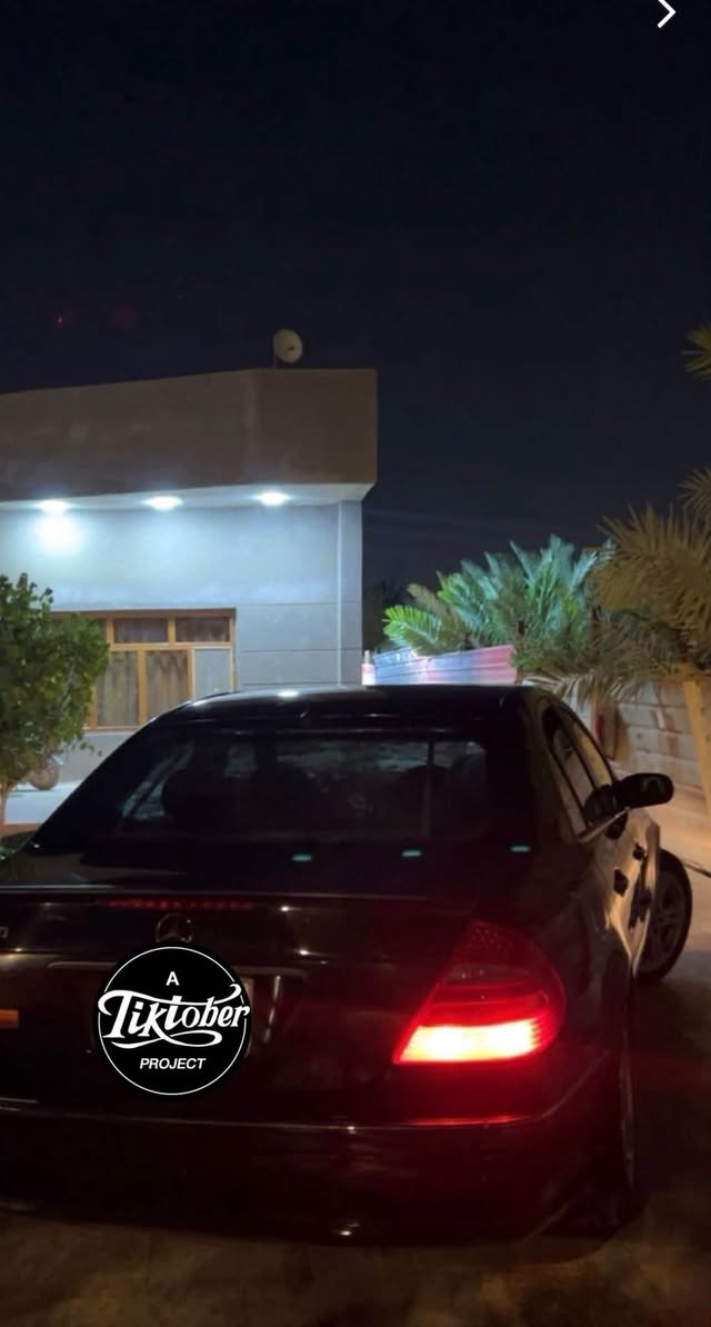 يالله السلام عليكم مارسدس E350 ام عيون للبيع ادوات ادوات كلك السيارة ماشية 94 الف كيلو بيها 3 قطع بابين وجاملغ جهت الراكب مبدل شركة نفس ألون السيارة جديدة ونضيفة حدادة تايرات مكينة كير كلة بشرط عنوان السيارة البصرة رقم راعيها  ***********. *********** ✈️🥇

نص مكتوب في الصور:
- A Tiktober PROJECT
