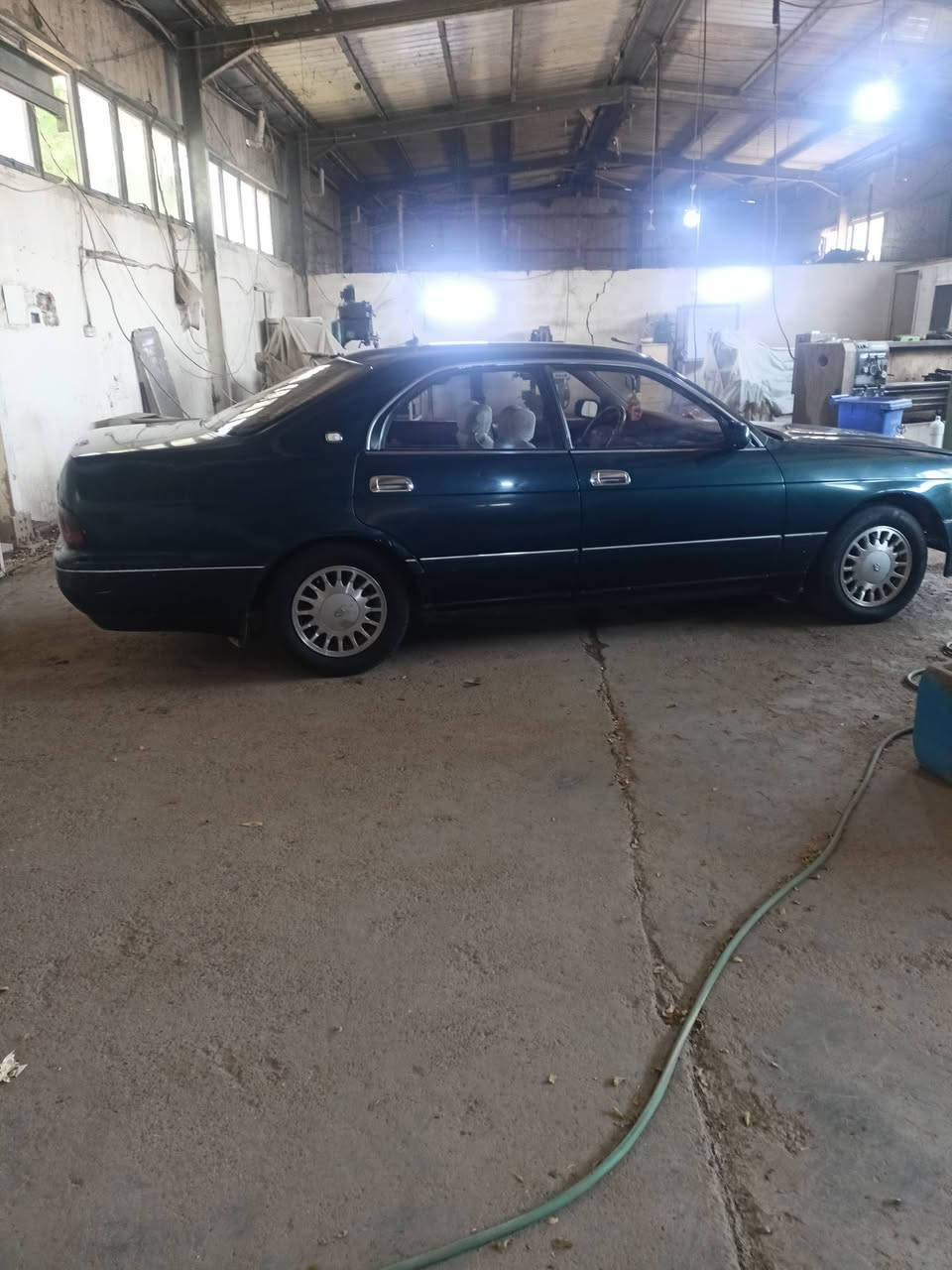 بطه متصل موديل93صبغ بلاد للبيع مكفوله من الكص ونقل الجثه. والاصوليات.. بأسمي سنويه28.. مكينه وكير وتبريد تخم تاير.. السعر 55 وبيها مجال للشراي مكاني بغداد مدينه الصدر. تليفون  ***********
