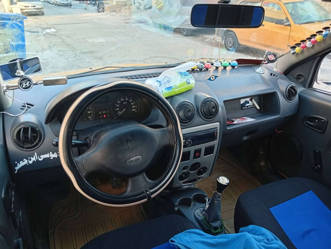 رينو لوكان موديل 10رقم بغداد 
الاتصال ***********
رقم بي واتس آب باسمي السيارة
