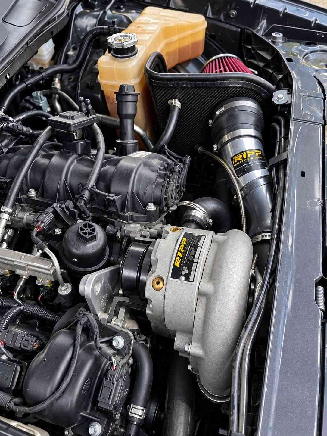 🔥🏁 DODGE CHALLENGER 2023 — SXT 🏁🔥

💪 مەکینە: 6 پستۆن
⚡ تۆربۆ: لە ئەمریکا تەزوید کراوە و تۆربۆ چارجی بۆ بەستراوە لە شەریکەی ڕیپ ناسراوە لە جیهانا 
🚀 Power: 145 HP زیاد کراوە
🛣️ ڕۆیشتووە: تەنها 14,000 Miles
🎨 ڕەنگ: نەوتی

🛠️ حاڵەتی ئۆتۆمبێل:
🔹 تەنها ٢ پارچە بۆیاخ
🔹 بێ ناوگرتن
🔹 ئێرباگ نەتەقیوە ✅
🔹 سوکان و داشبۆڵ سەلامەتن ✅
🔹 ٣ مانگ کاتی لەگەڵە
🔹 گێڕ و مەکینە بە شەرت
🔹 نەکراوەتەوە

💰 هەرزانترین نرخ: 168 وەرەقە 🔥

📍 شوێن: سلێمانی

📞 بۆ زانیاری و پەیوەندی:
***********
***********

@@@@@@@@@@@@@@@@@@@@@@@@@

🔥🏁 دودج تشالنجر 2023 — SXT 🏁🔥

💪 المحرك: 6 سلندر
⚡ التيربو: مجهزة في أمريكا وتم تركيب تيربو تشارجر لها
من الشريكة الريب معروفه فى العالم 
🚀 القوة: تمت زيادة القوة بمقدار 145 حصان
🛣️ الممشى: فقط 14,000 ميل
🎨 اللون: نفطي

🛠️ حالة السيارة:
🔹 فقط صبغ قطعتين
🔹 رقم كاتى 
🔹 الإيرباغات كل سليم  ✅
🔹 الستيرن والداشبورد سليمين ✅
🔹 متبقي 3 أشهر على رقم كاتى
🔹 الگير والمكينة على الشرط ما مفتوح
🔹

💰 أرخص سعر: 168 ورقة 🔥

📍 الموقع: السليمانية

📞 للاستفسار والتواصل:
***********
*********** السليمانية, العراق
