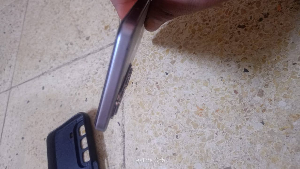انفنيكس هوت 50 جهاز نظيف ذاكرة 256 6+6 سعرو 190 بي مجال بسيط جدا.
مامفتوح ***********

نص مكتوب في الصور:
- realme C55