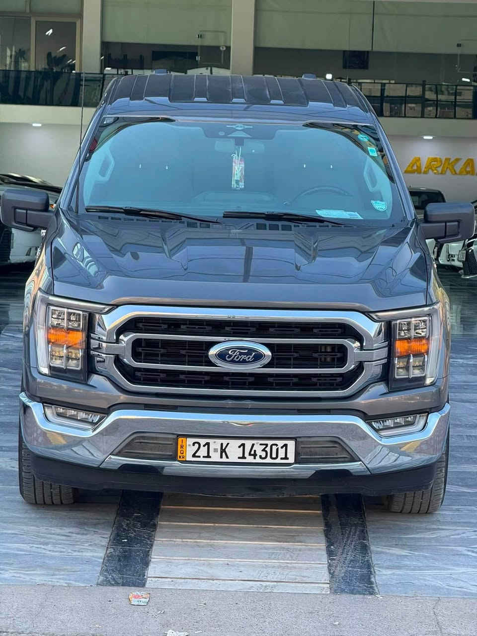 للبيع فقط — بدون مراوس 🚨
🚘 فورد F-150 موديل 2023
🇺🇸 وارد أمريكي
⚙️ محرك 2.7 تربو بنزين
⭐ مواصفات XLT

🔹 بصمة
🔹 تشغيل بصمة
🔹 جلد
🔹 شاشة كبيرة
🔹 وباقي المواصفات معروفة

📍 ماشي: ٣٨ ألف ميل فقط
📍 بجم كبس
📍 بدون إيرباك
📍 فقط تبديل الصندوق بلادي
📍 رقم الشاصي مرفق مع الصور
📍 رقم سليمانية باسمي

💰 السعر:   3  دفاتر — ومجال 

📍 مكان السيارة:  ديالى - خانقين - معرض الحاج اركان ويس

📞 للاستفسار أكثر:
***********
