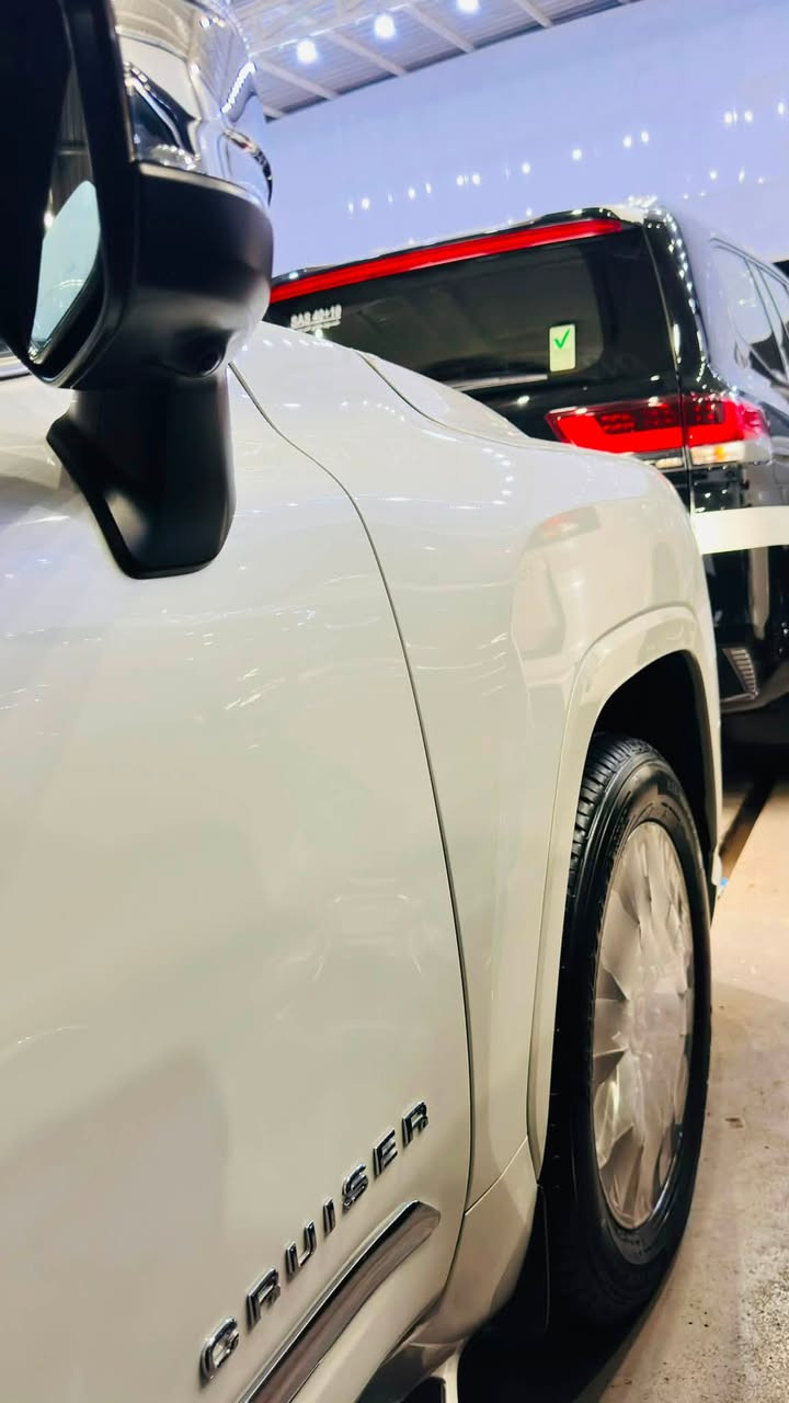 تويوتا لاند كروزر VX LIMITED 2024 

محرك 4000 

6 سلندر

تنفس طبيعي  

مواصفات السيارة

مقاعد جلد

شاشة عرض للمقاعد الهلفب 

تبريد وتدفئة المقاعد الامامية 

وتبريد بالمقاعد الخلفية

كاميرات ٣٦٠

نظام سلامة تويوتا 

فتحة سقف

رقم بغداد تحويل ثاني يوم 

للبيع او مراوس 

مكان بغداد 

الاستفسار رقم الهاتف 

***********//***********
