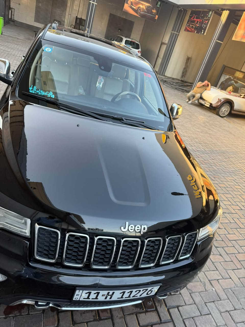 جيب ليمتد
گراند شيروكي موديل2019 
السياره فول مواصفات 
رادار امامي 
فتحه سقف
حساسات اماميه
حساسات خلفيه
رادار جانبي 
نقطه عمياء 
كشنات جلد + كهرباء
جنطه كهرباء
بصمه تشغيل عن بعد 
اوتو ستوب 
وباقي المواصفات المعروفه 
كفاله من كلشي كير مكينه شواصي ايرباكات منضومه تبريد والخ.
وبالنسبه للكشر سونارها موجود ع واتساب ***********
تخم تايرات +جامه امامي+ باتري+منظومه كامله زينون (جدد) 
عارضها 213 حادثها امريكا فقط سرقه جاملغات اماميه
