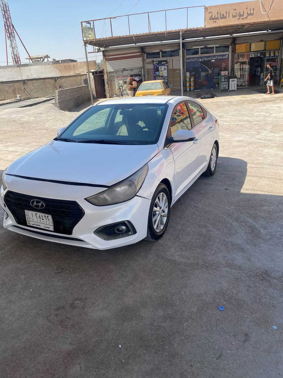 يا الله سلام عليكم سياره اكسنت للبيع مديل ٢٢ وارد امريكي موعوقين  جاملغ وبنيد والباقي شوف العين السياره جاهزه مكينه وكير وحداديه وتبريد تخم تاير كله جاهز السعر ١٠٠ وبيهه مجال العنوان البصره للاتصال ***********
