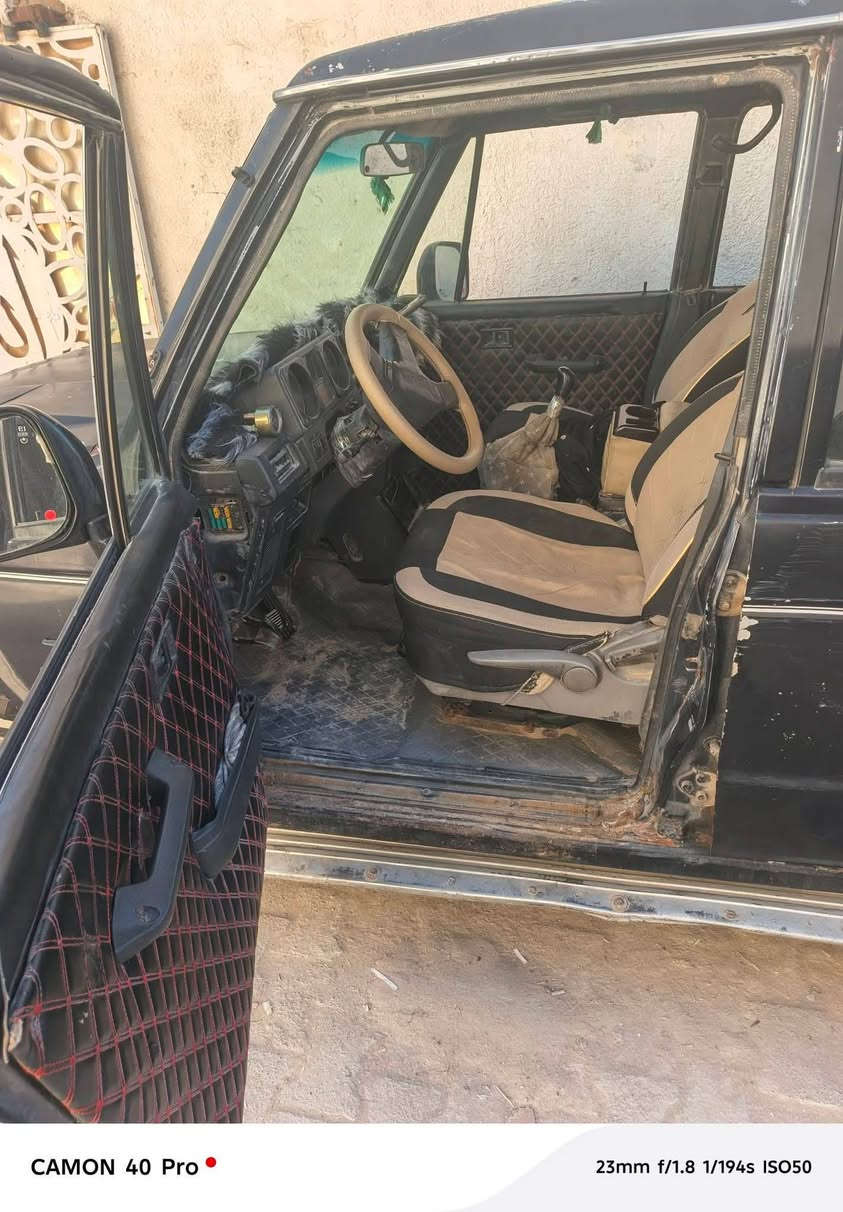 السلام عليكم كالوبر كاز سيارة نظيفه  راعيها بخان النص نجف مكاني نجف بيع مستعجل ١٧ وبيها مجال حك الجيه 
***********
