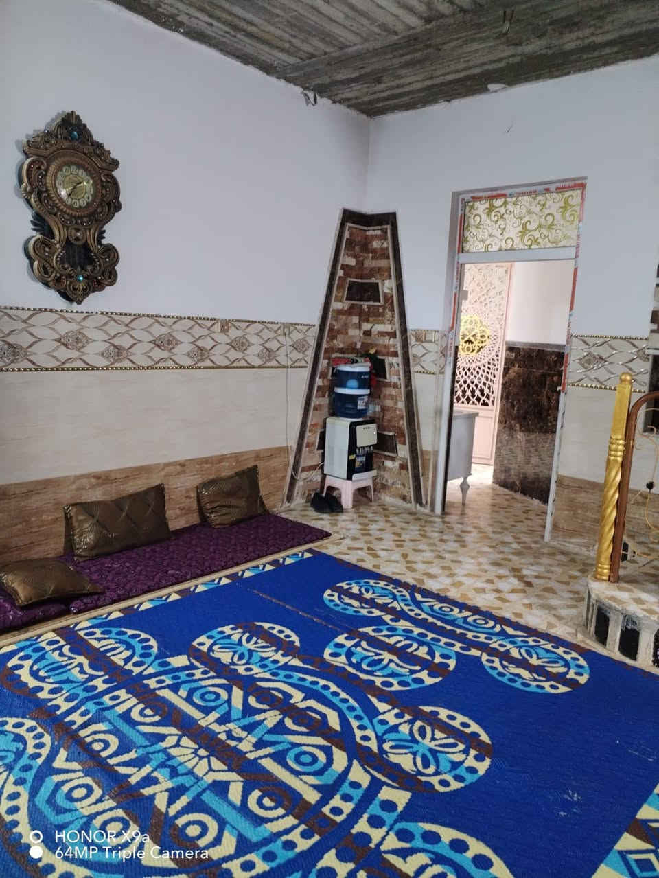 بيت للبيع حي القوسيات خلف معمل غاز توفيق المساحه 180 سعر 48 وبيها مجال الاستفسار على الرقم
***********
***********
