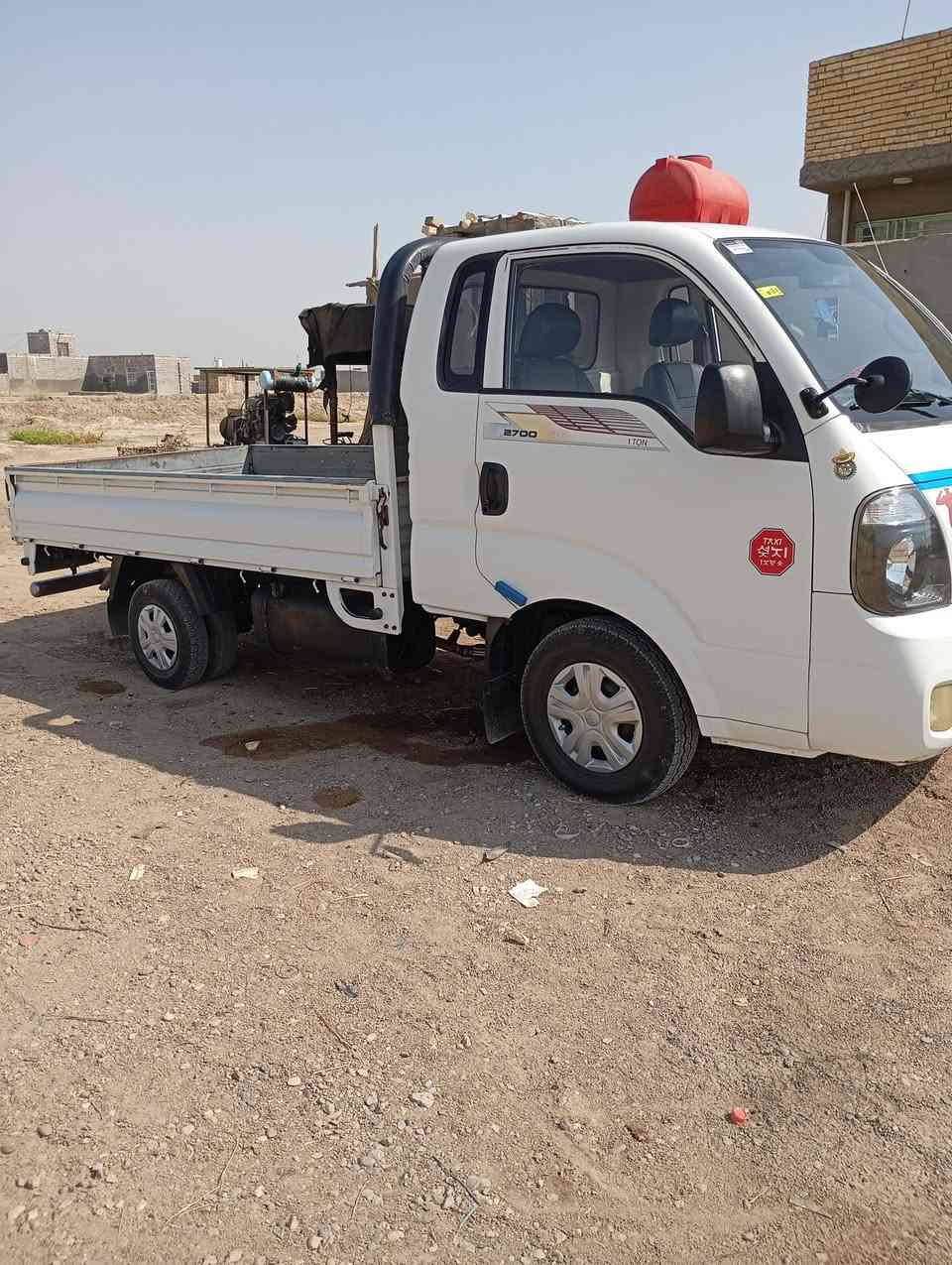 كيا بنكو موديل 16بسمي سنوية لل32كفاله عامة محرك لا بخار ولا تنقيص كير واكسل وحداديه جديدة تخم تاير تبريد شغال دوشمه جديدة سيارة مال جناي وماناقصة كل شي مكانها الشوملي ***********

