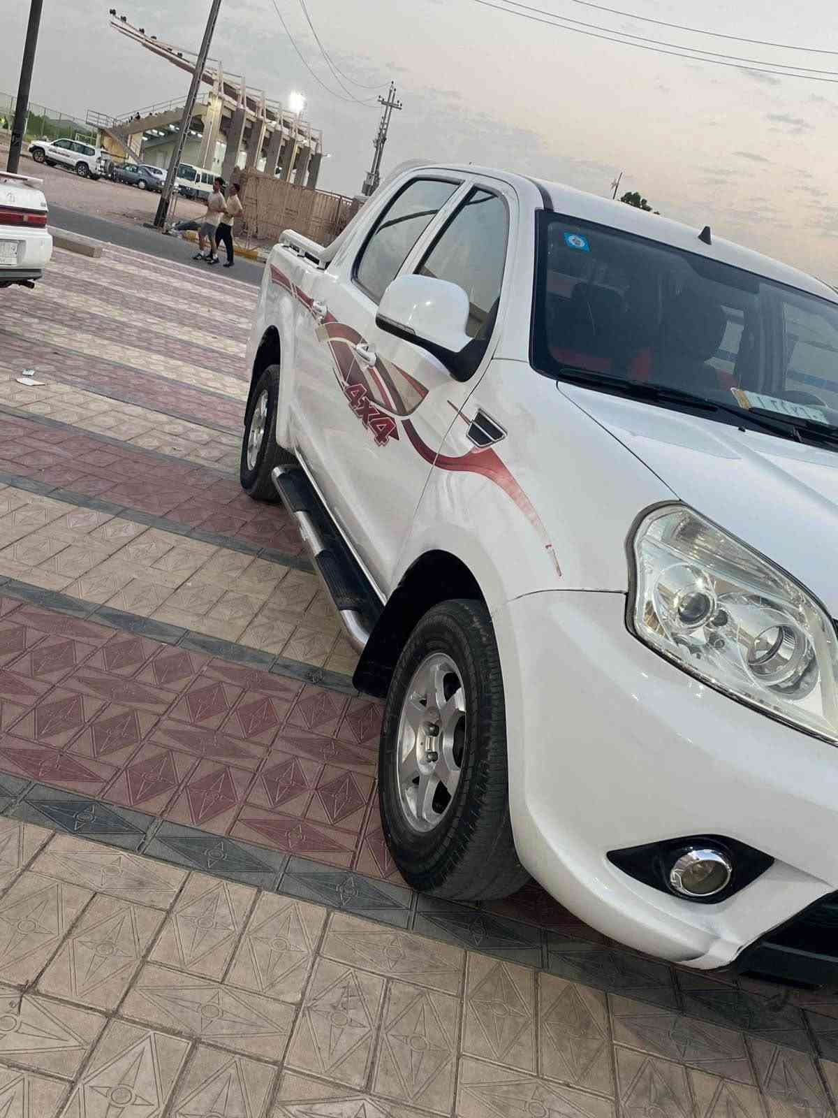 سلام عليكم بيكب فتون موديل 2015   صيني رقم واسط الجديد مستلم سنويه باقيه بس عل رقم سياره كفاله عامه ضربه وصبغ وتبديل وعيب مكينه وكير مستبوشي شرط حداديه ميه بلميه تخم تاير جديد كهربائيات كله تشتغل تبريد ثلج دواخل سياره بعده شركه سياره بدون أخياس بلاديه مال جناي سنويه جديده تحويل مباشر  عنوان ناصريه سعر 59 بيه مجال مراوس ترهم *********** ناصرية, ذي قار
