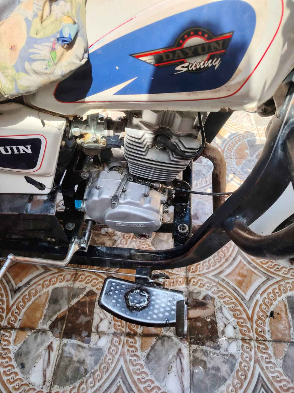 سلام عليكم ستوته للبيع موديل 2019 محرك خير من الله شاصي مكفول من الطول الطول كهربائيات شغاله كلهه وراق كامله بريك بل مكان فلنجات جدد بنزات جدد ماناقصهه اي شي كبل لشغل سعر خاص مكان ناصريه مركز شراي يخابر ويدلل الاستفسار ***********
