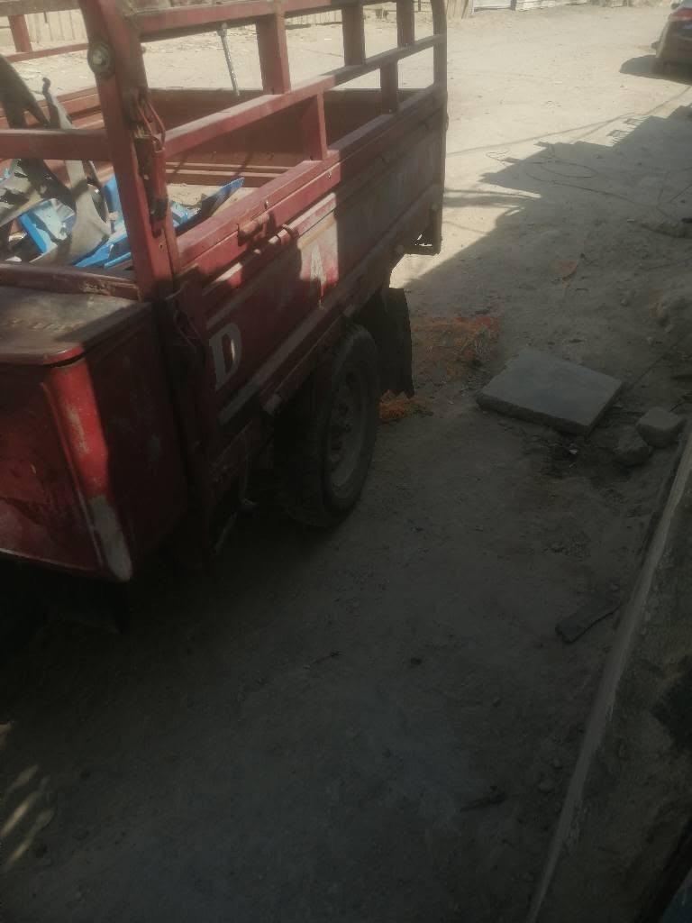 ستوته دايوان موديل ١٦ كفالة عامة أوراق كاملة كهربايات كلها شغالة كبل لشارع سعرها ٨٥٠ عنوان بغداد الشعلة جكوك شارع حسينية قمر بني هاشم *********** بغداد, العراق
