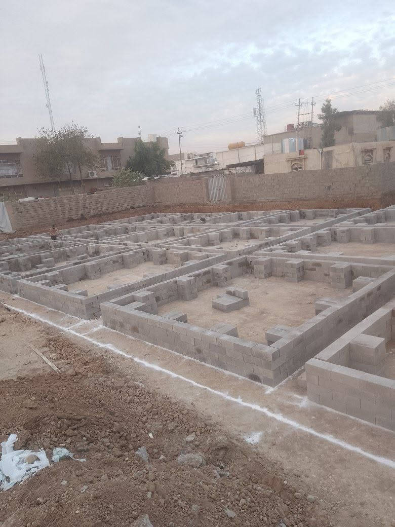 السلام عليكم ورحمة الله وبركاته 🌹
🏗️ نوفر كادر عمال متخصص في جميع أعمال البناء والإعمار داخل حدود مدينة الموصل فقط.
🔹 تصفيط بادلو اساس.
🔹 تصعيد الرمل، الكاشي، الإسمنت، البلوك، والحلان.
🔹 صب الأرضيات.
🔹 ترميم وتعديل المنازل.
🔹 قشط وتنظيف البيوت.
🔹 تنفيذ جميع أعمال البناء باحترافية وإتقان.
✅ سرعة في الإنجاز.
✅ عمل متقن.
✅ أسعار مناسبة.
📍 الخدمة داخل حدود مدينة الموصل فقط.
#الرزق_على_الله 🤲
📞 للتواصل:
🟢 آسيا:
***********
🟠 كورك:
***********
🔵 زين / واتساب:
***********
