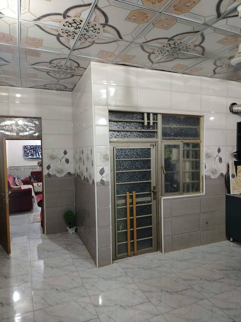 شارع المطار الجديد • ١٢٥م • نضيف