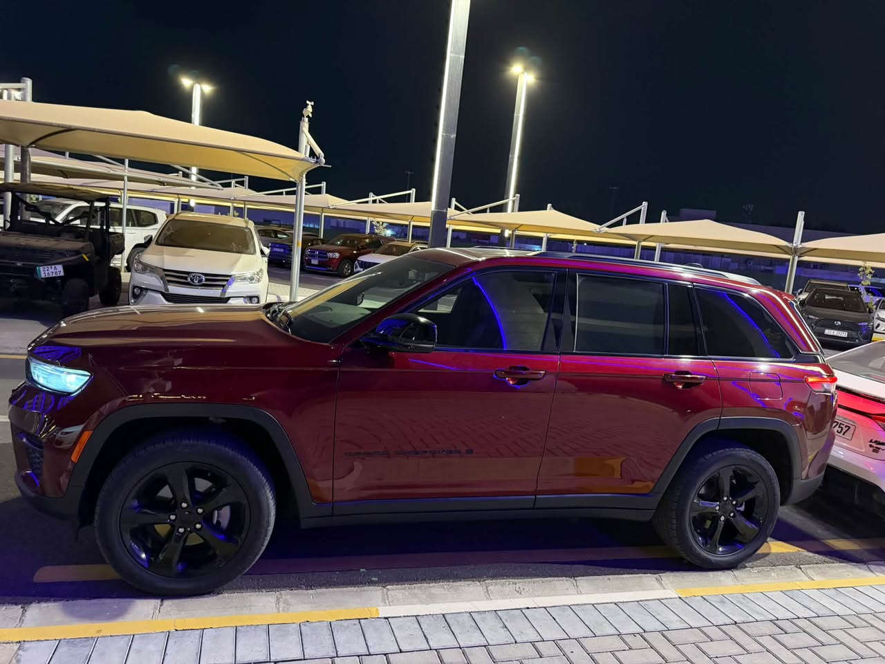 جيب موديل 2023 للبيع 
فئة بلاك توب نظيفة جداًاً السيارة
وارد امريكي بدون ايرباك
فول مواصفات 
فتحة سقف 
شاشه 
كشن جلد 
ماشية 36,000 
مغلفة ppf
السعر 28,000 وبيهة مجال قليل 

***********
