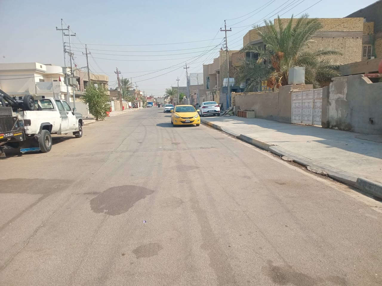السلام عليكم 
بيت يعتبر قطعه للبيع في منطقه الشباب مساحته 150
عرض 7 النزال 20 السعر 100 
للاتصال ***********
