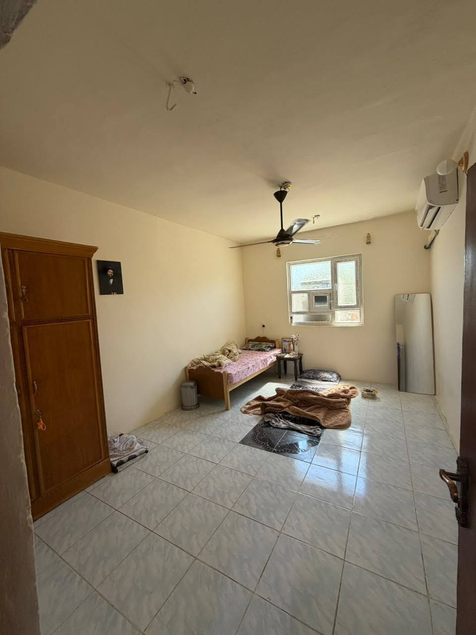 🏡🔥 فرصة مميزة لامتلاك بيت في بعقوبة – شفته 🔥🏡

بيت للبيع قرب فرن صمون حقي بموقع مميز وجميع الخدمات متوفرة.

📍 المواصفات:
✅ المساحة: 200 م²
✅ الواجهة: 7.1 م
✅ النزال: 22.2 م
✅ ماء 💧
✅ كهرباء ⚡
✅ تبليط 🛣️
✅ مجاري
✅ جميع الخدمات متوفرة
✅ زراعي سند 25

💰 السعر: 135 (قابل للتفاوض)

📞 للتواصل والاستفسار:
***********

#بعقوبة #ديالى #شفته #بيت_للبيع #عقارات_بعقوبة #عقارات_ديالى #استثمار_عقاري #فرصة_عقارية #بيع_وشراء #كلكامش_للتسويق_العقاري
