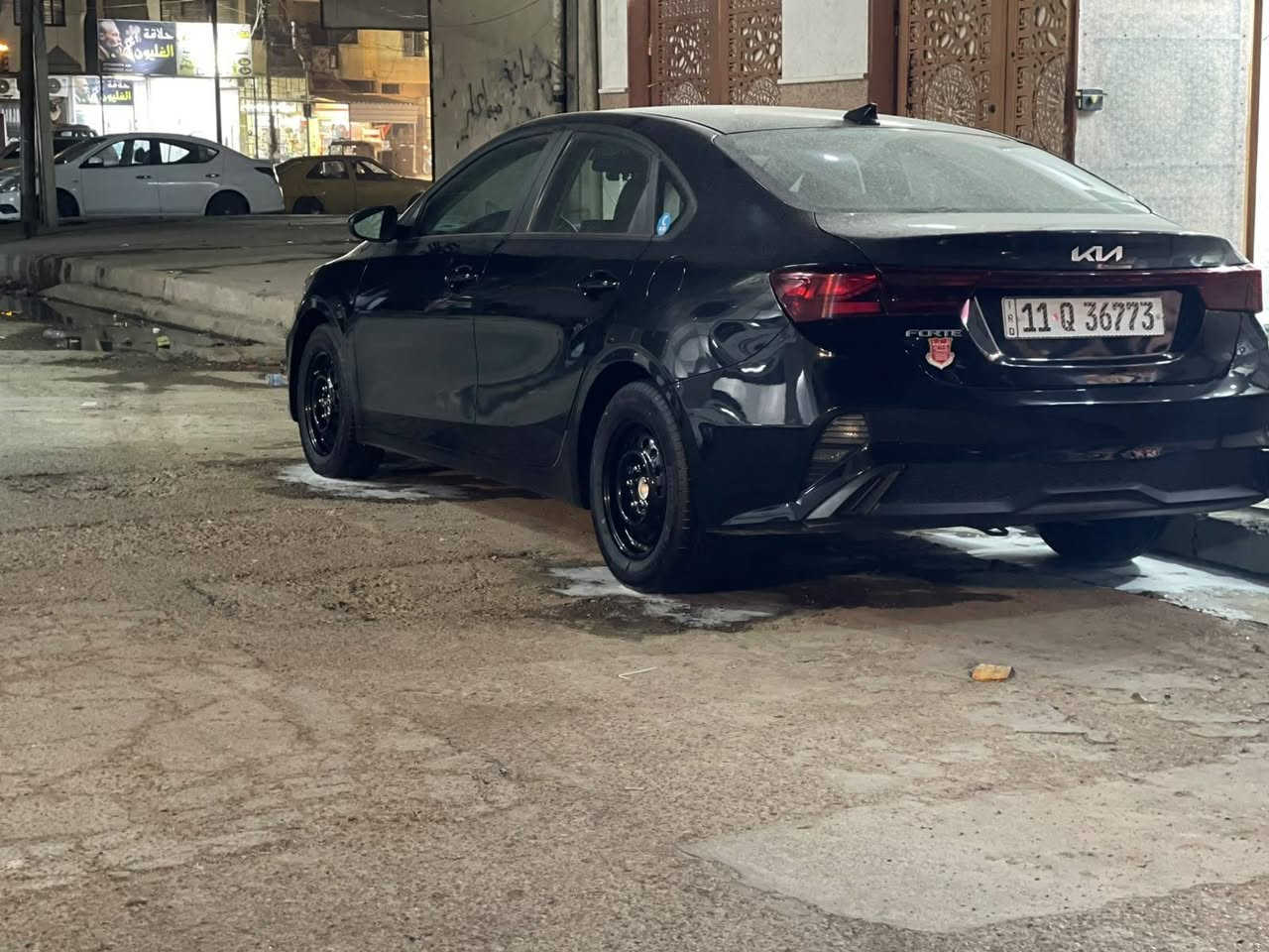 السلام عليكم فورتي 2023 ماشيه 51 كيلو 
وارد امريكي صور الحادث موجوده في المنشور  مكان السياره بغداد الشعب 
الرقم للاستفسار ***********
السعر 150بيها مجال بسيط
