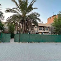 للبيع قطعة أرض موقع مميز   المساحه 136م الواجهه 6،30م      النزال 21.6...