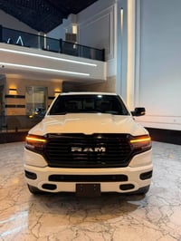 رام 1500 • ٢٠٢٤ • بدون رقم